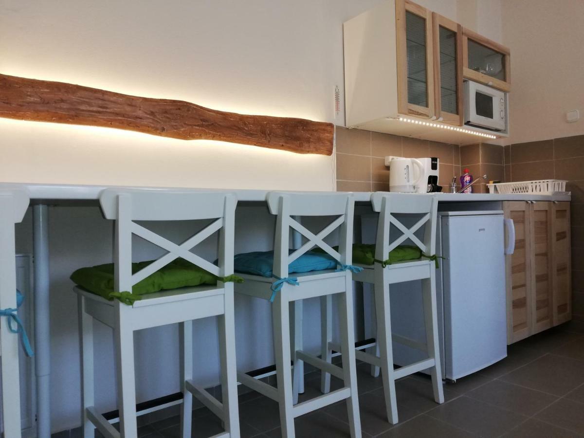 Gyoengyszem Vendeghaz Otel Eğri Dış mekan fotoğraf